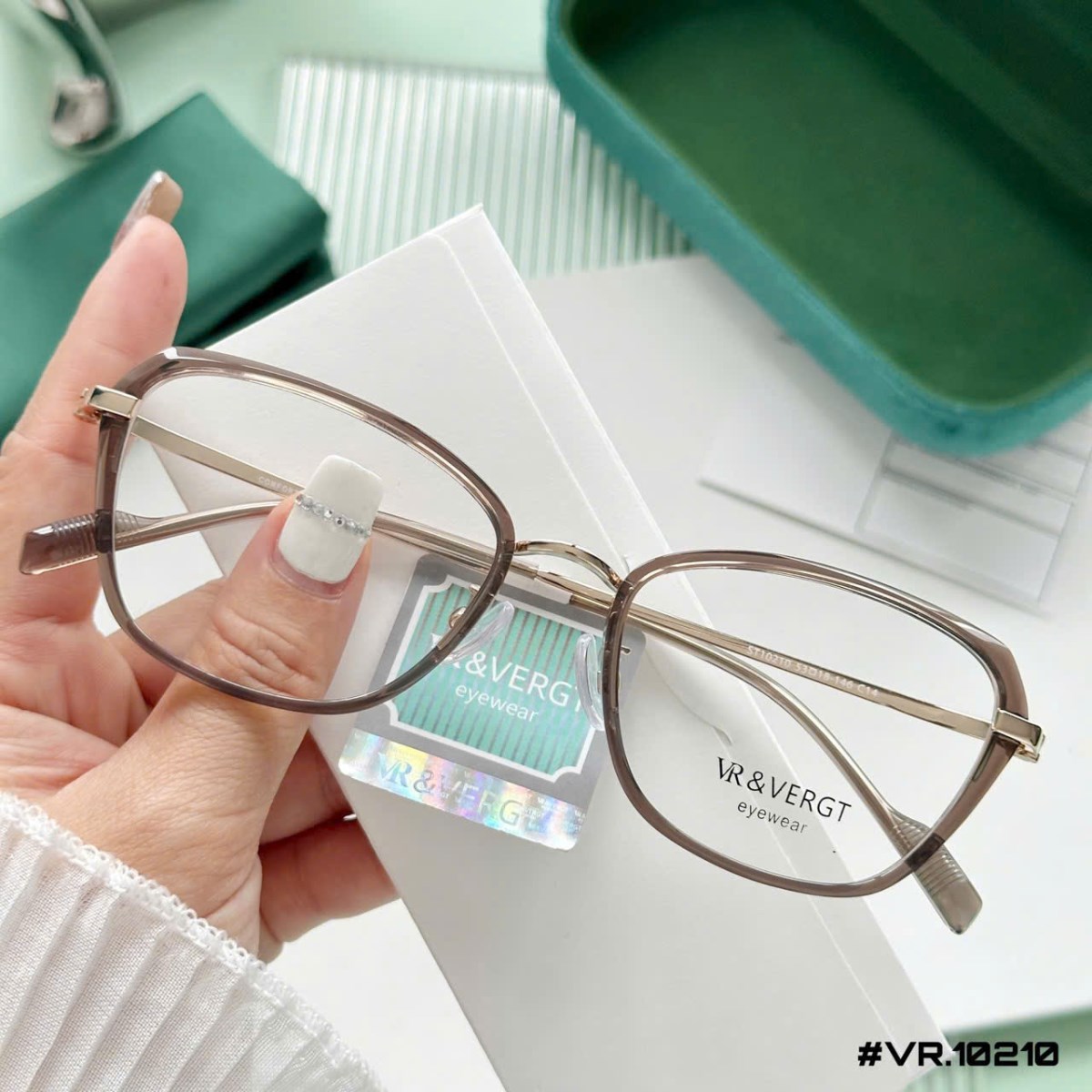 KÍNH RÂM LILY KC320